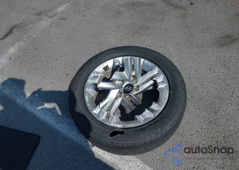 2020 Hyundai Elantra Sel/Value/Limited from USA, damaged, VIN 5NPD84LF2LH588685